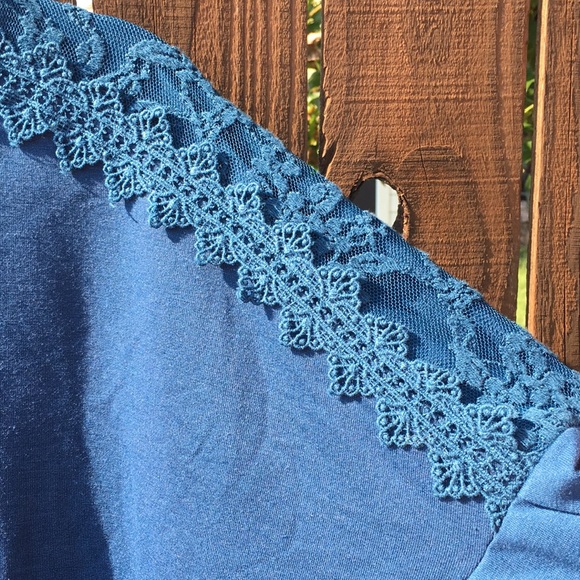 Exhilaration long sleeve crop top with lace detail - Picture 2 of 6